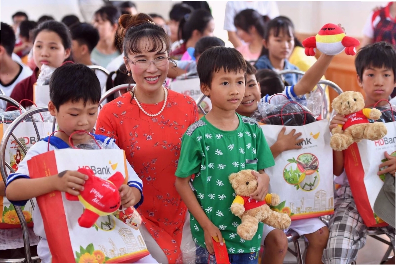 Bà Nguyễn Thị Phương Thảo phát biểu tại hội thảo