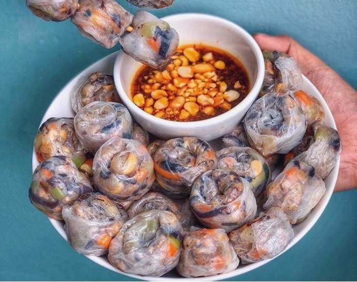 Bánh tráng lụi Tây Nguyên đã hoàn thành, sẵn sàng để thưởng thức