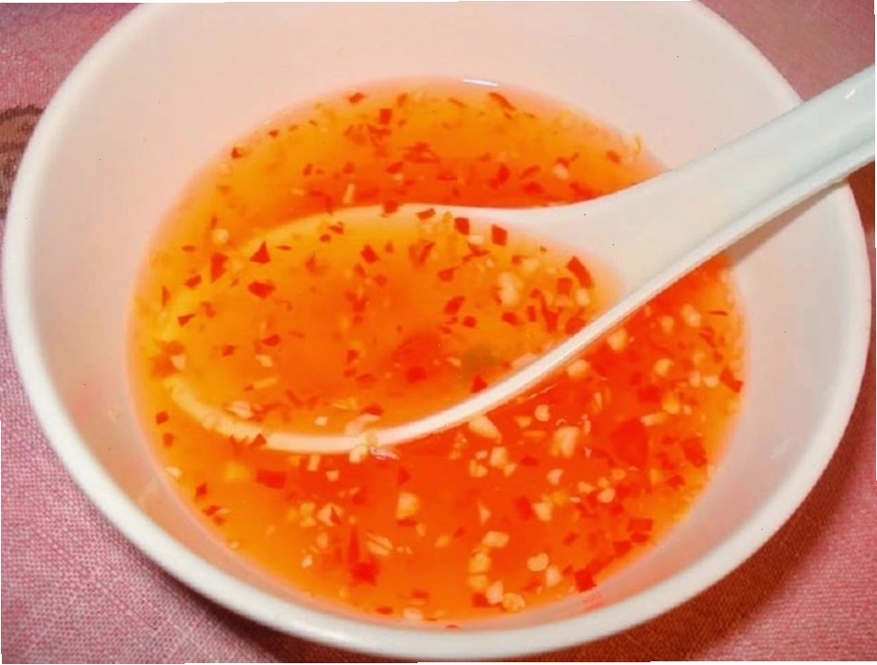 Các loại rau ăn kèm đa dạng cho món bò nhúng dấm