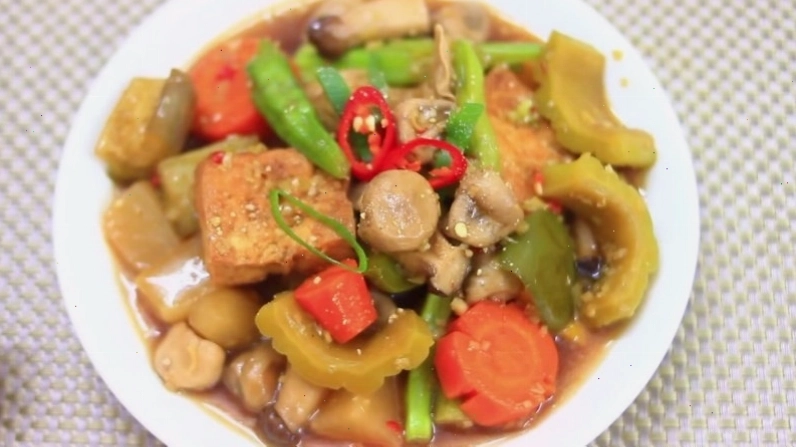 Các loại rau củ chay luộc/hấp giữ trọn vị ngọt tự nhiên