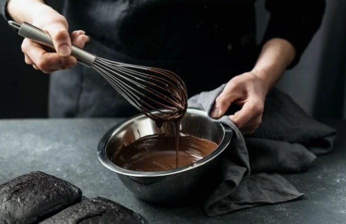 Cách làm bánh kem lạnh Oreo socola ngon đơn giản