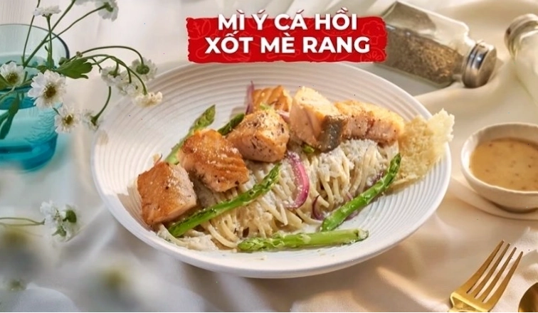 Cách làm mì Ý cá hồi xốt mè rang lạ miệng