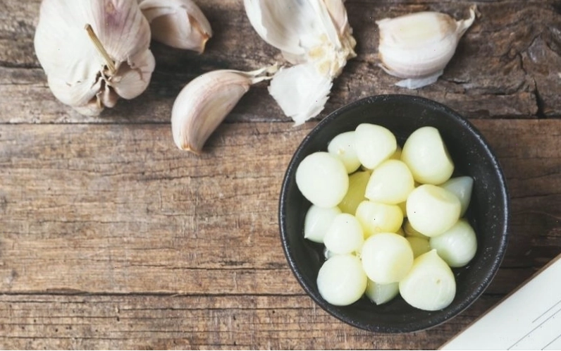 Cách làm tỏi ngâm giấm tại nhà đơn giản và hiệu quả