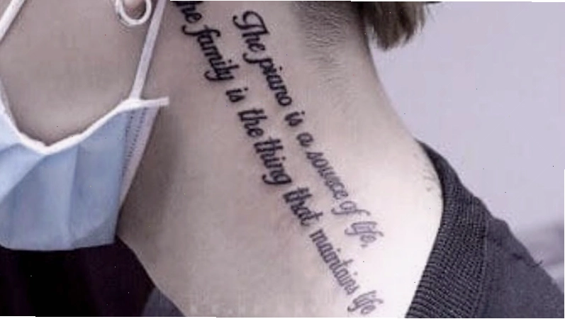 Câu châm ngôn ý nghĩa được xăm trên cổ
