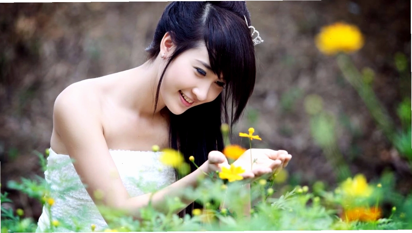 Cô gái Hàn Quốc với góc nghiêng hoàn hảo, tạo nét đẹp thanh thoát