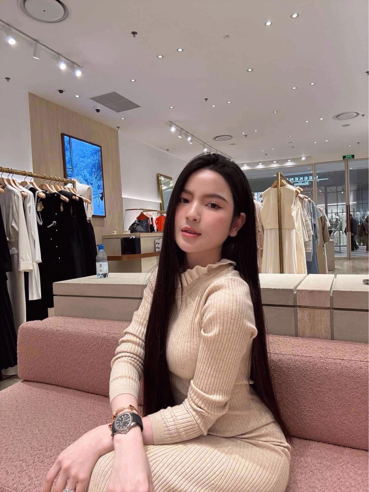 Cuộc sống hạnh phúc của Chu Thanh Huyền sau khi cưới