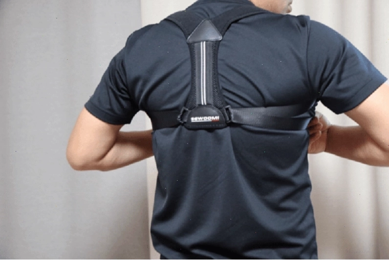 Đai chống gù lưng giúp điều chỉnh tư thế ngồi thẳng