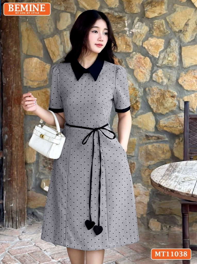 Đầm liền thân cổ đức thắt dây eo