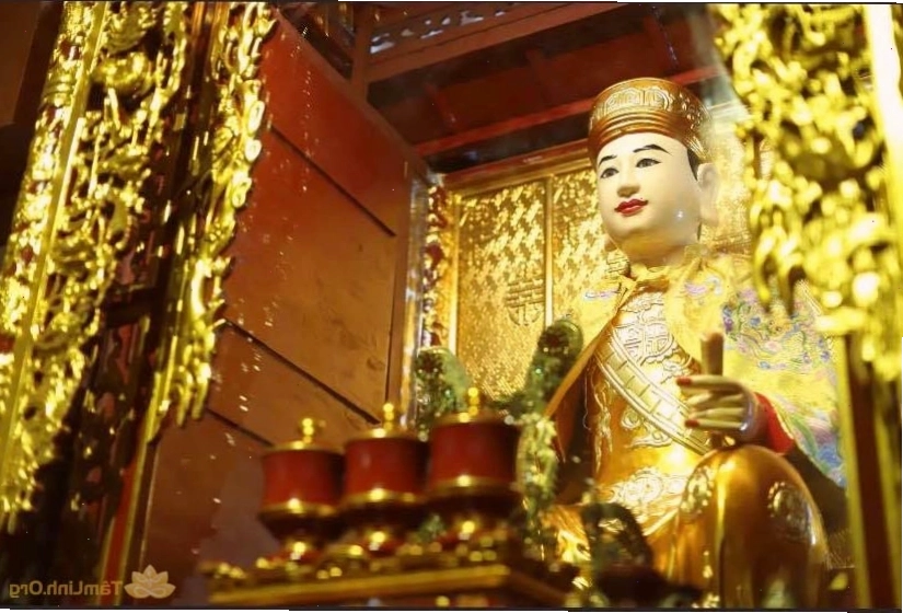 Đền thờ Ông Hoàng Mười tại Nghệ An - Nơi linh thiêng bậc nhất