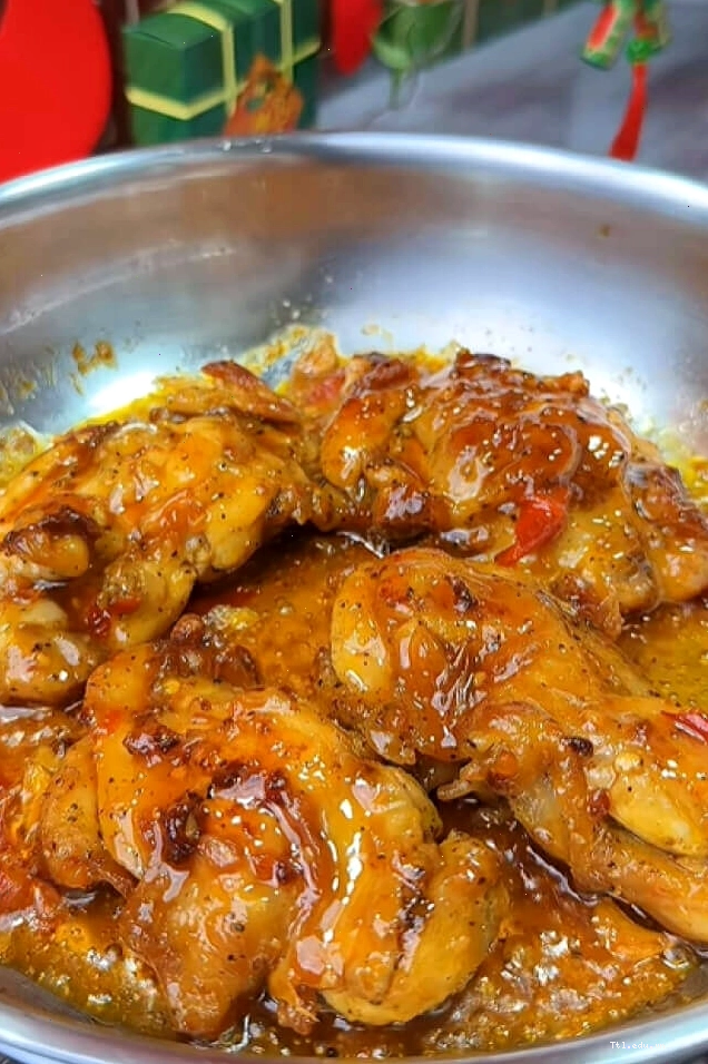 Đùi gà lóc xương ram mặn ngọt