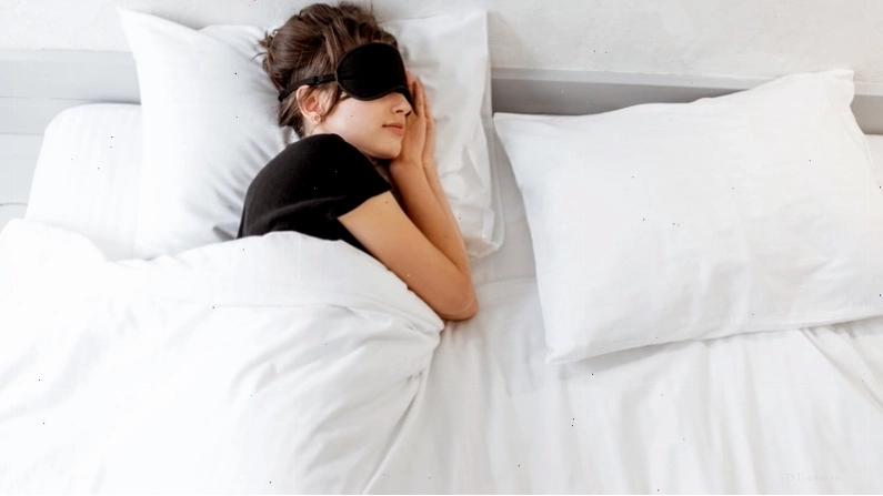 Dùng kẹo ngủ đúng liều và duy trì thói quen sinh hoạt lành mạnh để ngủ ngon hơn