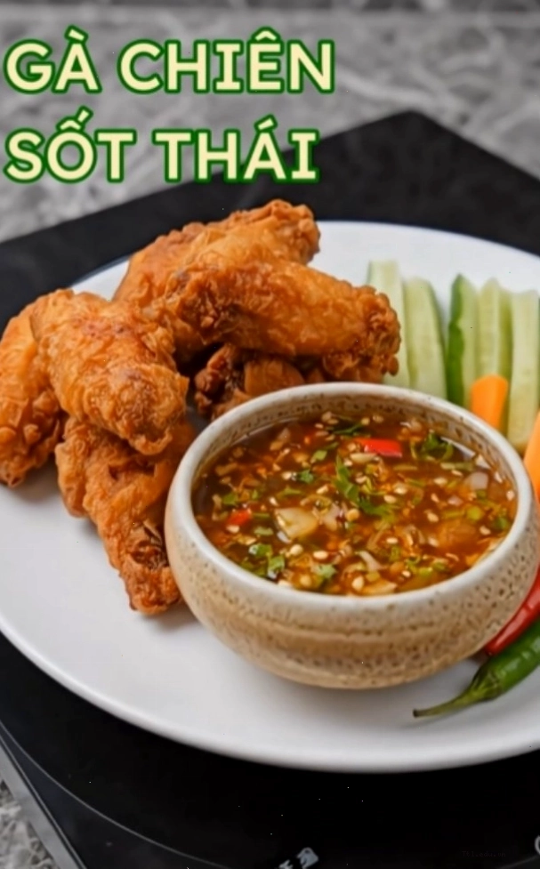 Gà chiên sốt Thái chua cay hấp dẫn