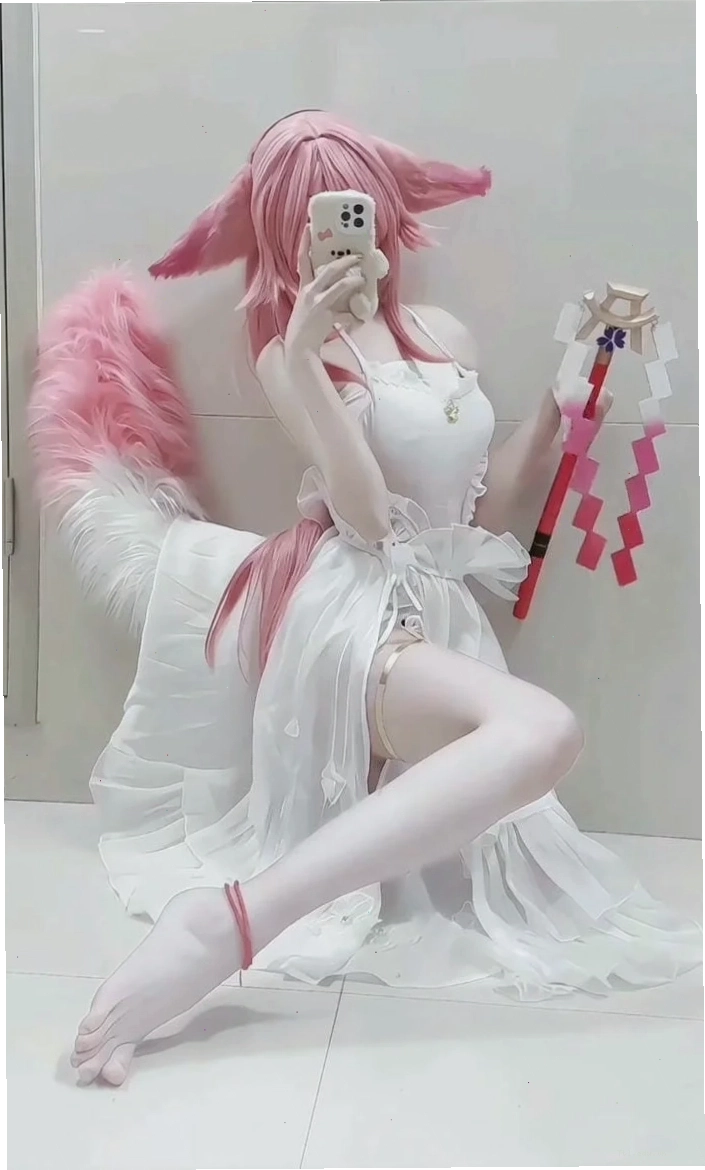 Gái xinh cosplay với tạo hình nhân vật game ấn tượng