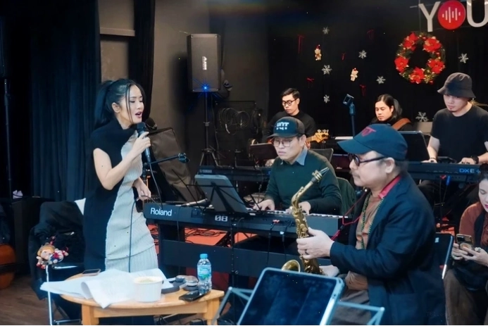 Giám đốc Âm nhạc chia sẻ lý do chương trình ca nhạc bị hoãn đột ngột
