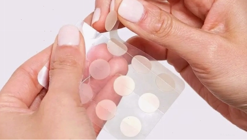 Hình ảnh minh họa các loại miếng dán mụn phổ biến trên thị trường