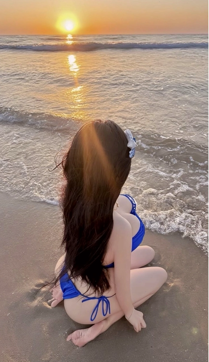 Hình nền ảnh gái xinh che mặt cá tính
