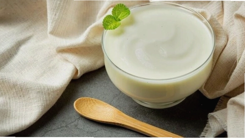 Mặt nạ sữa chua không đường giúp làm sáng da