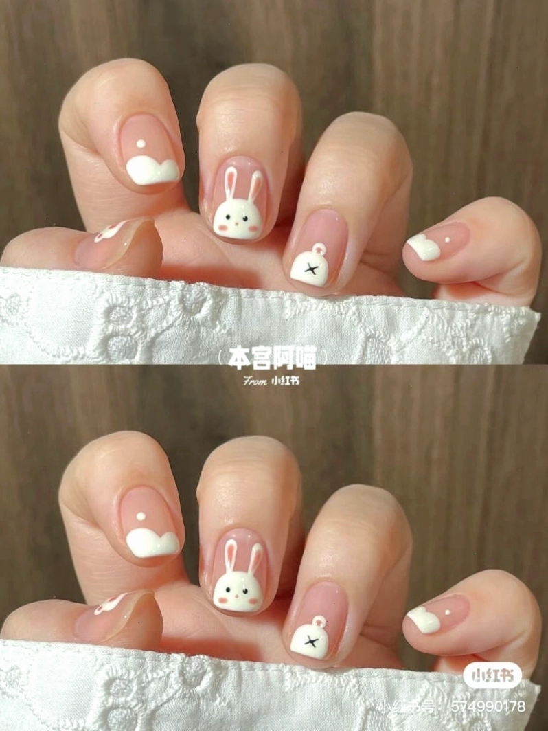 Mẫu nail màu đen bóng sang trọng và quyến rũ