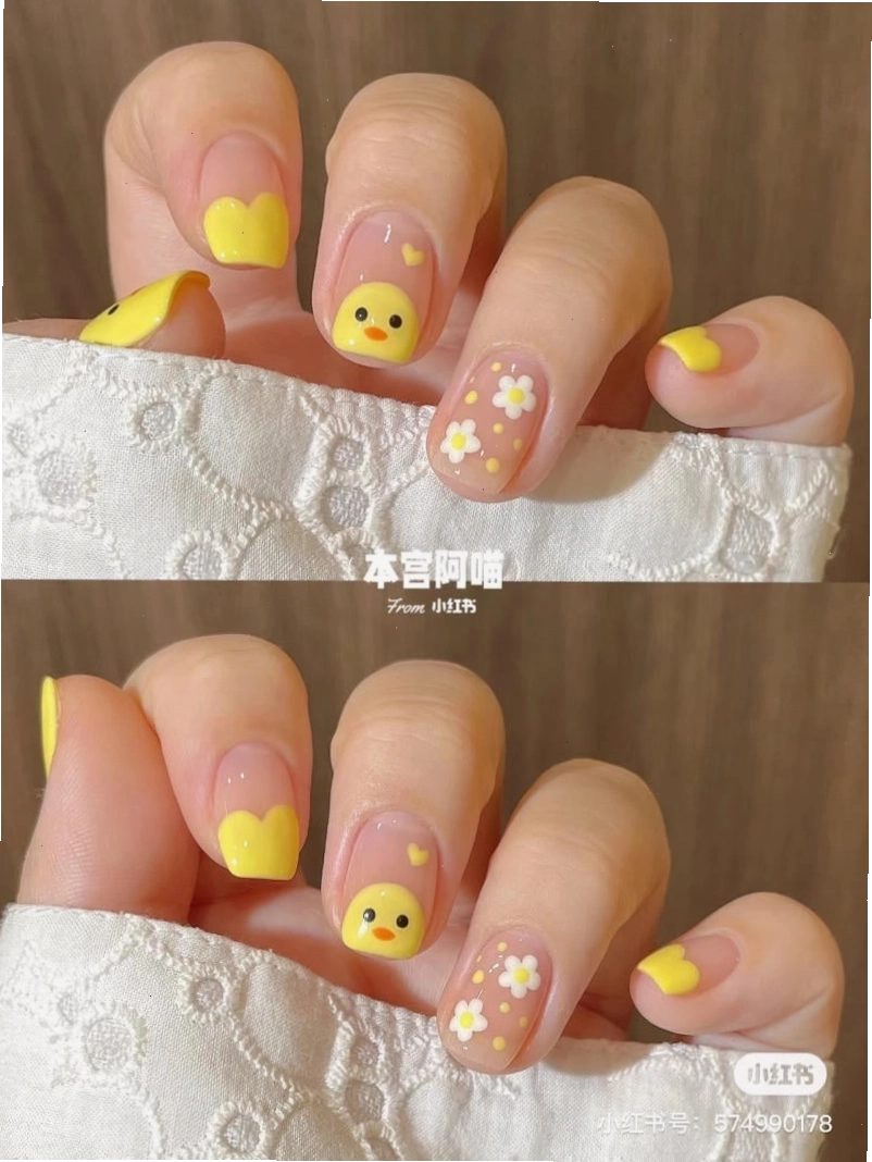 Mẫu nail vẽ hình chú gấu trúc dễ thương