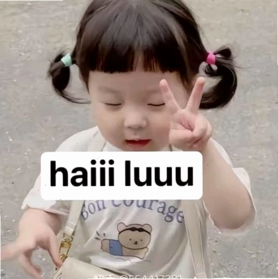 Meme em bé có chữ với nội dung hài hước