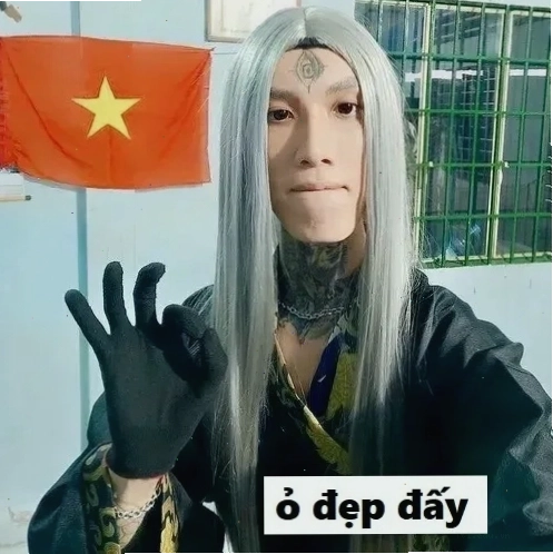 Meme khen bạn gái xinh đẹp với chú chó Shiba gật đầu