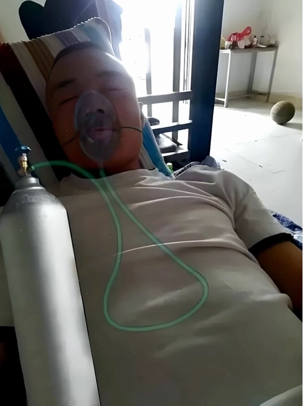 Meme khỉ thở oxy hài hước