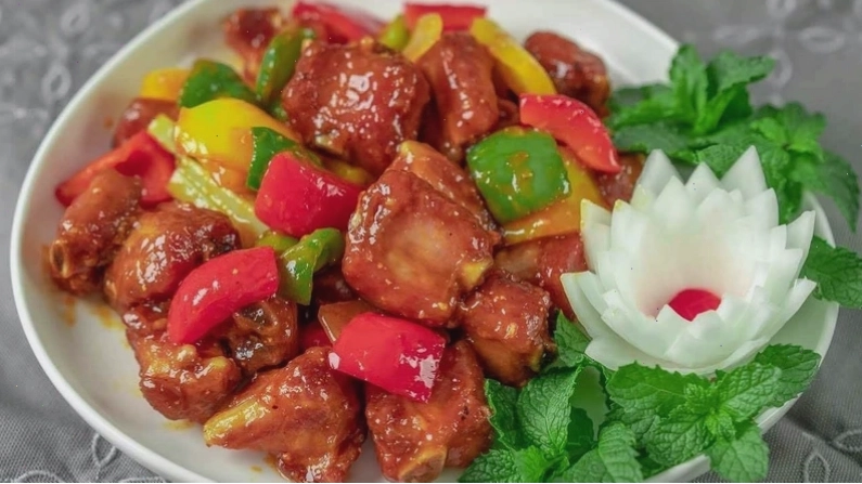 Nước sốt me chua ngọt thơm ngon, đậm đà hương vị