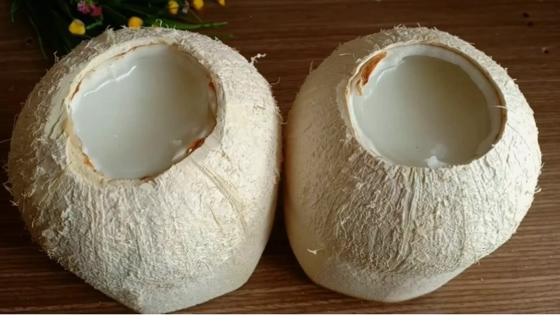 Rau câu dừa non kết hợp với nhãn