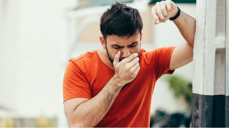 Tác hại của ăn quá nhiều yến sào gây áp lực lên hệ tiêu hóa