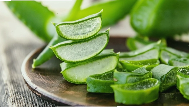 Tác hại của nha đam với da mặt: tăng nhạy cảm với ánh nắng