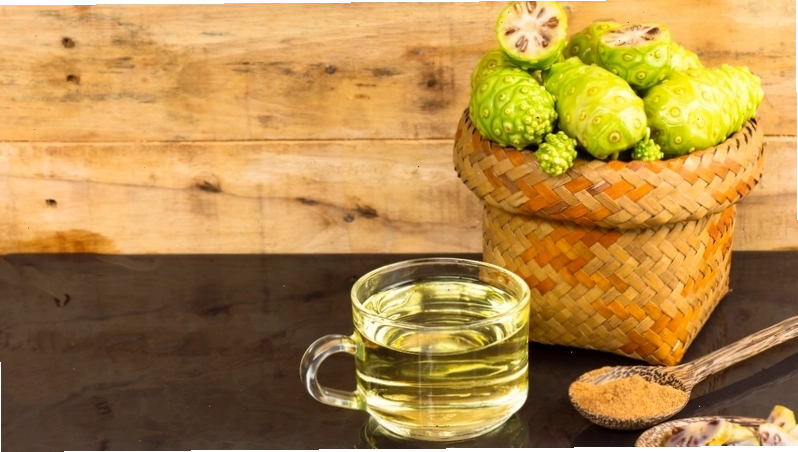 Tham khảo ý kiến bác sĩ khi sử dụng trái nhàu