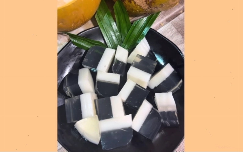 Thành phẩm rau câu dừa cốt dừa hấp dẫn