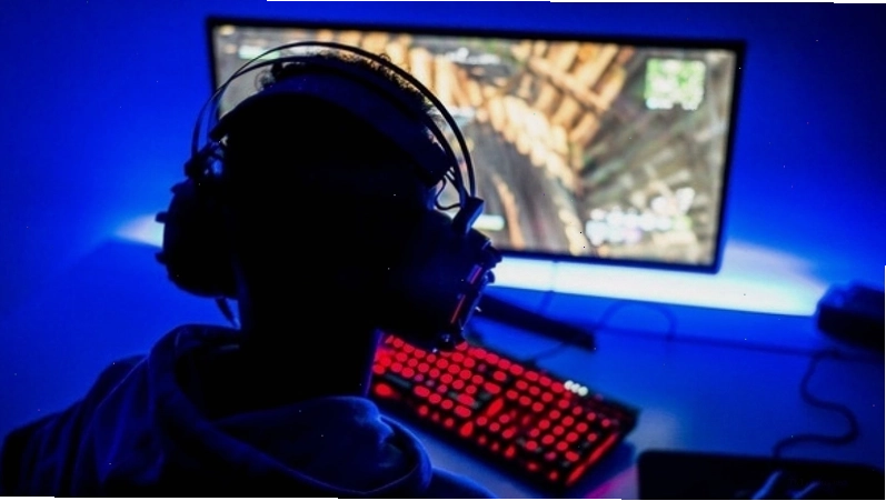 Trẻ em và thanh thiếu niên là đối tượng dễ bị nghiện game online nhất hiện nay