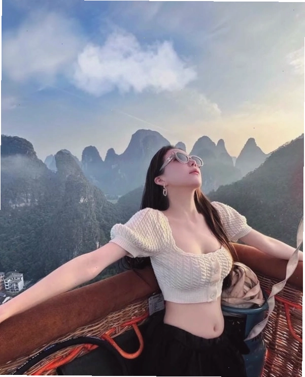 Vẻ đẹp tự nhiên và cuốn hút của cô gái