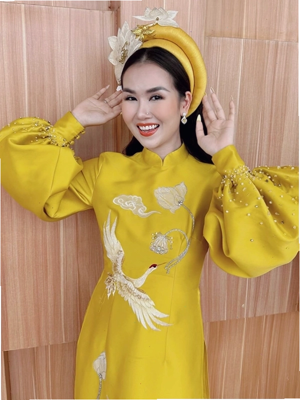 Võ Hạ Trâm cùng chồng và con gái