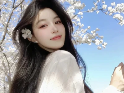 Khám phá vẻ đẹp hút hồn của những cô gái cute Việt Nam và Trung Quốc