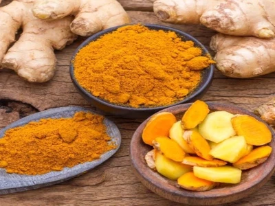 Tác hại của nghệ ngâm mật ong: Ai không nên dùng?